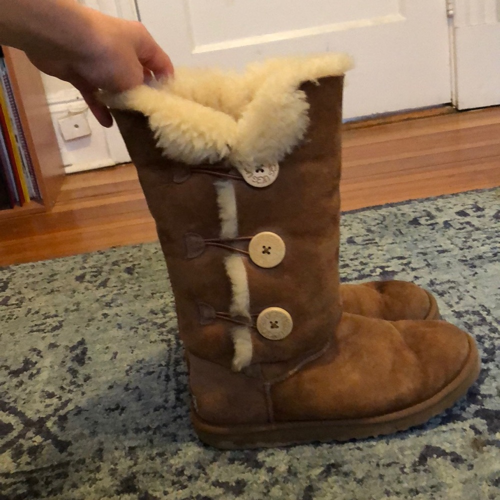 Bailey Button UGGS